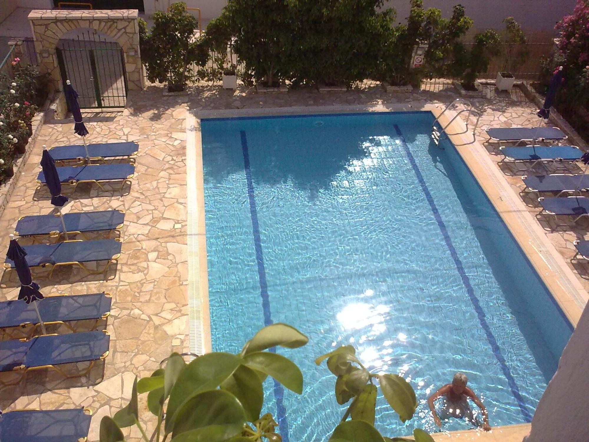 Petros Studios Poros  Exterior foto